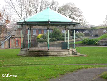 Bandstand, New Tavern Fort